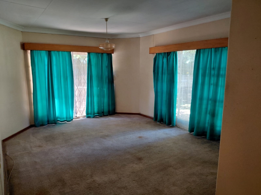 4 Bedroom Property for Sale in Fichardt Park Free State